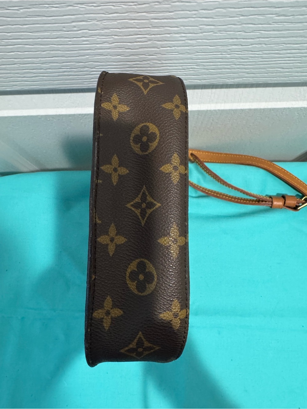 Louis Vuitton Monogram St Cloud PM with Vachetta Trim - Picture 7 of 11